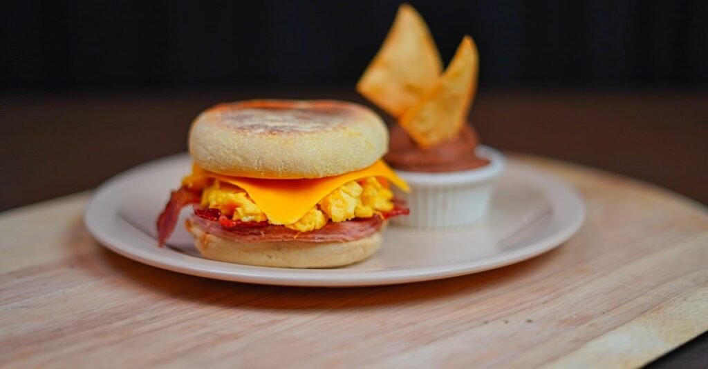 Pão com Ovo Cremoso: Receita Rápida e Deliciosa Pão com Ovo Cremoso: Receita Rápida e Deliciosa
