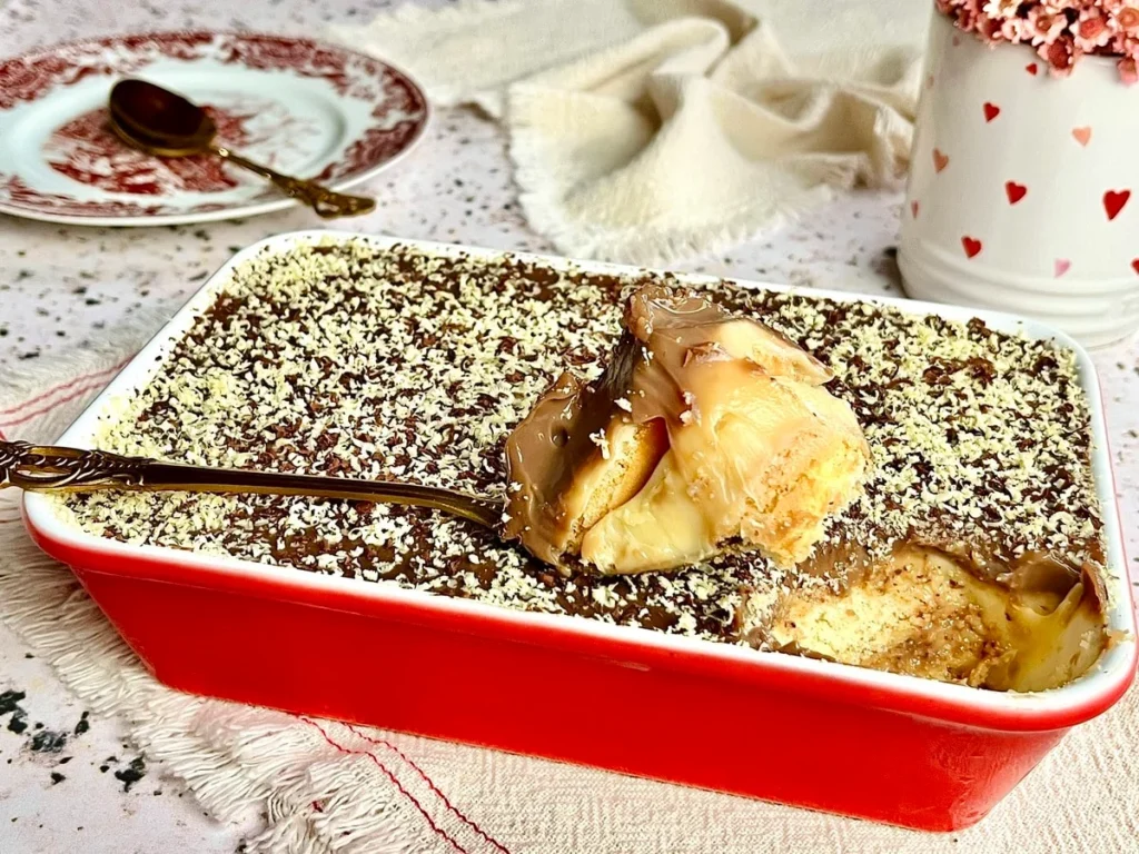 Pavê de chocolate branco e preto