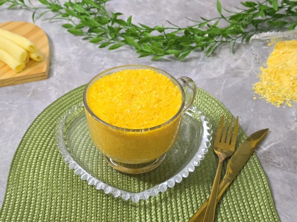 Cuscuz de micro-ondas na xícara