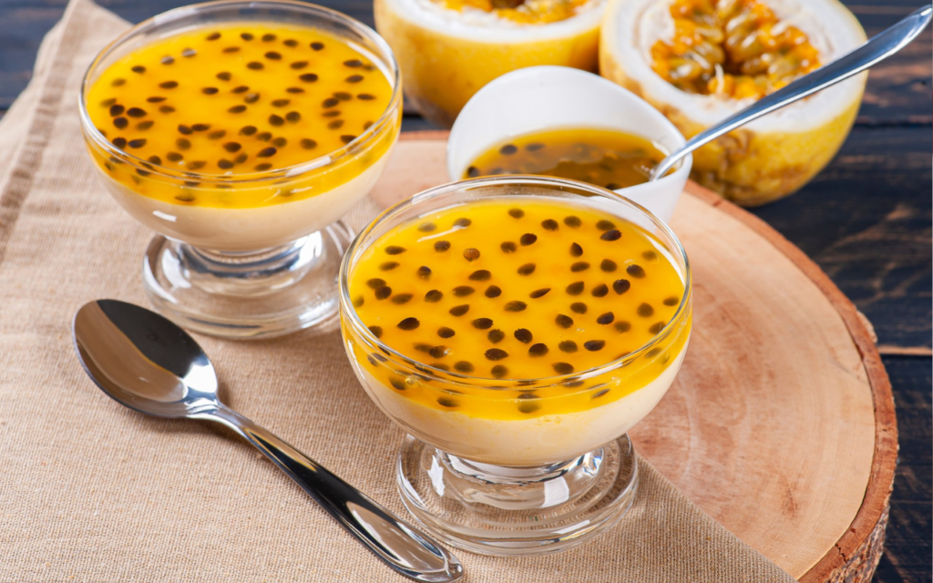 Mousse de Maracujá com 3 Ingredientes: Cremosa, Fácil e Pronta em Poucos Minutos Mousse de Maracujá com 3 Ingredientes